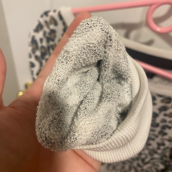 True Religion Leopard Boyfriend Pullover Size Large - Picture 7 of 9